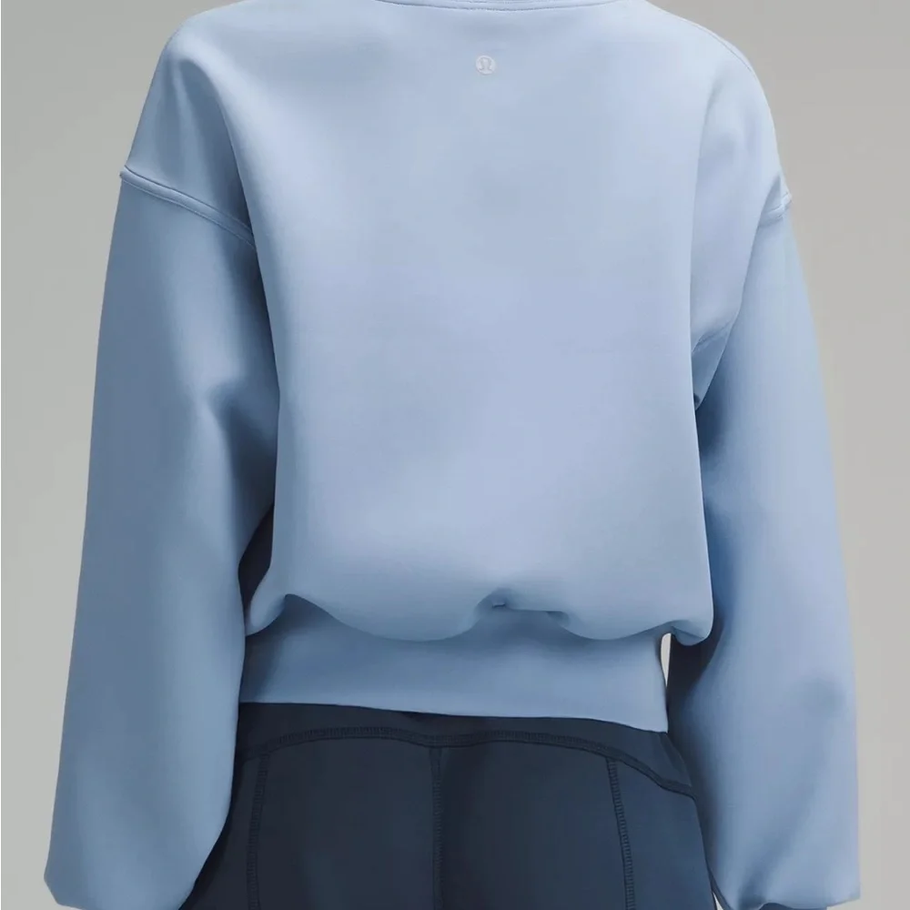 lululemon Full Flourish Pullover as 8 blue willow luxtreme funnel neck$128